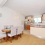 Apartment Goran *