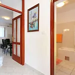 Apartment Goran