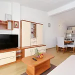 Goran Apartmán Vir