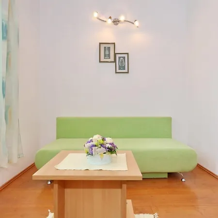 Apartament Goran Vir