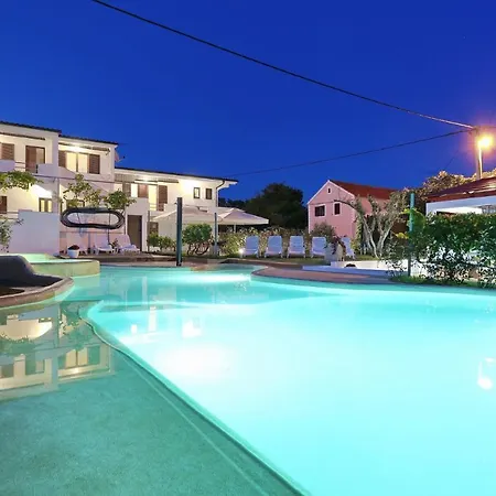 Goran Apartament Vir