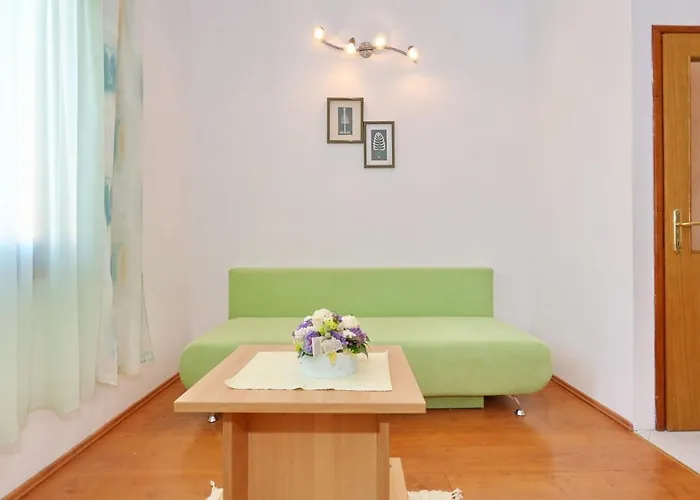 דירה Goran ויר